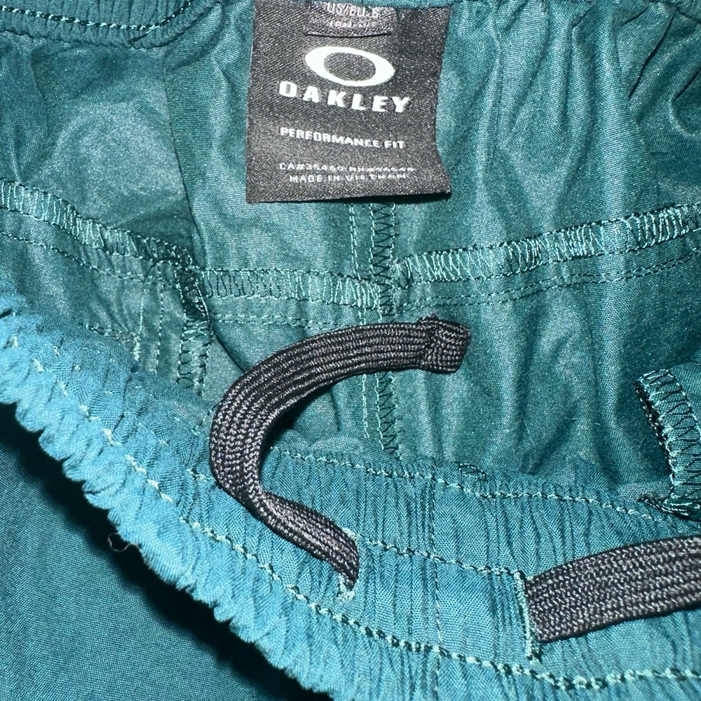 Oakley Performance Fit Shorts - Picture 5 of 5
